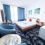 Hotell Sirena Saturn